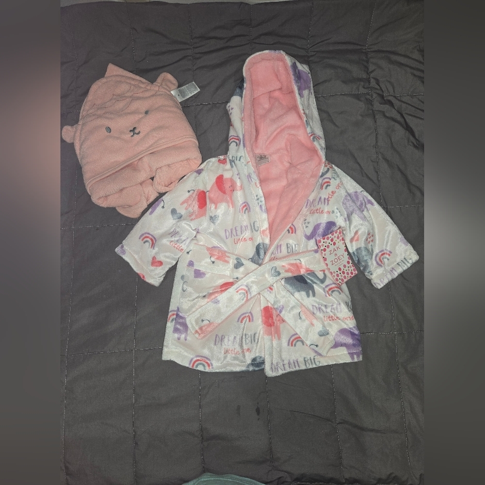 Zac & Zoe Colorful Baby BathRobe Size0 To 9months And A Baby Towel From Carter's